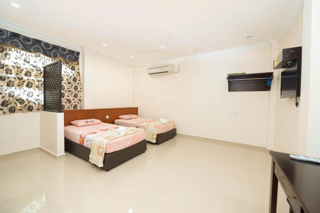 Adina Drive In Motel Langkawi Стая снимка