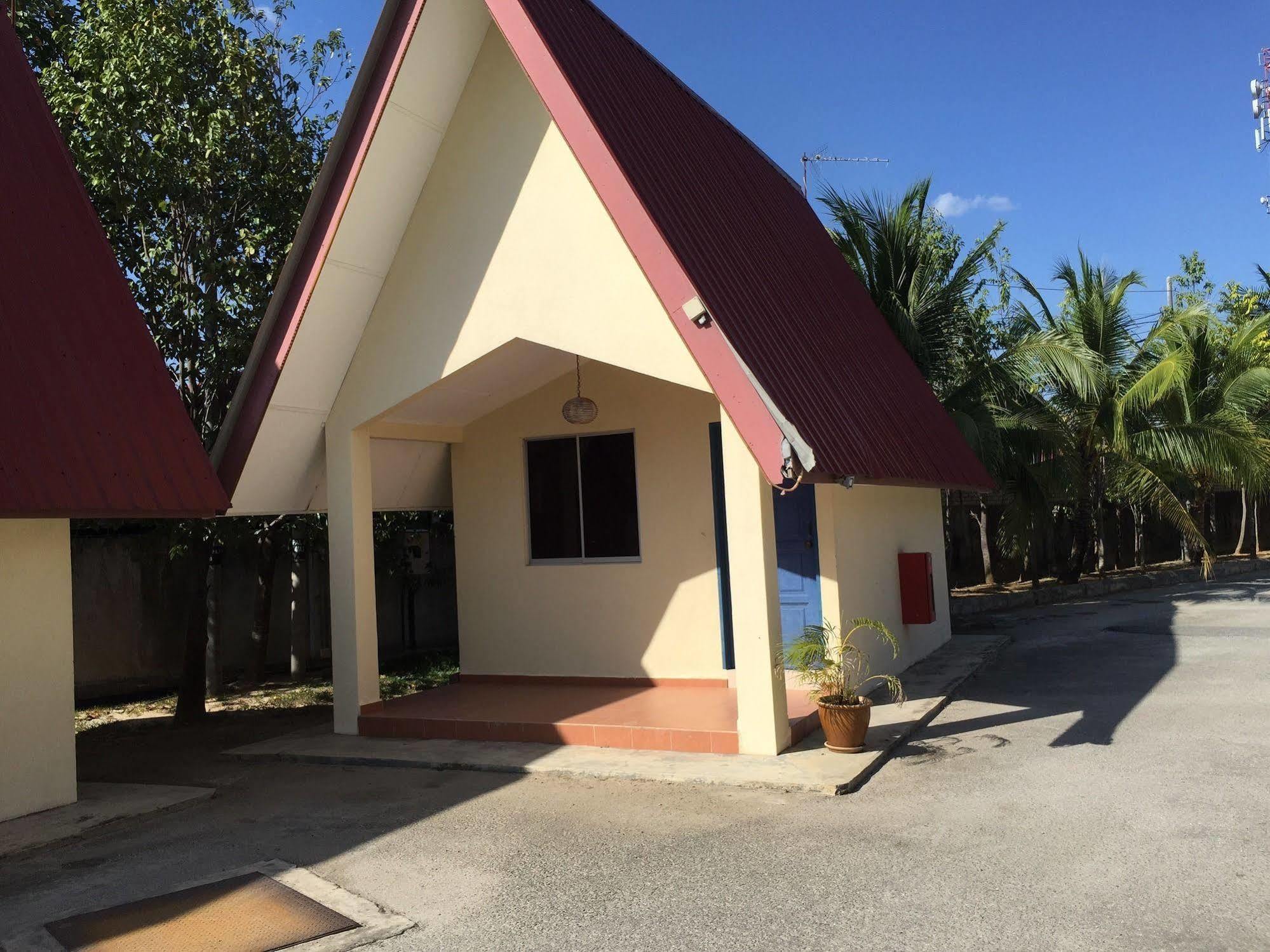 Adina Drive In Motel Langkawi Екстериор снимка