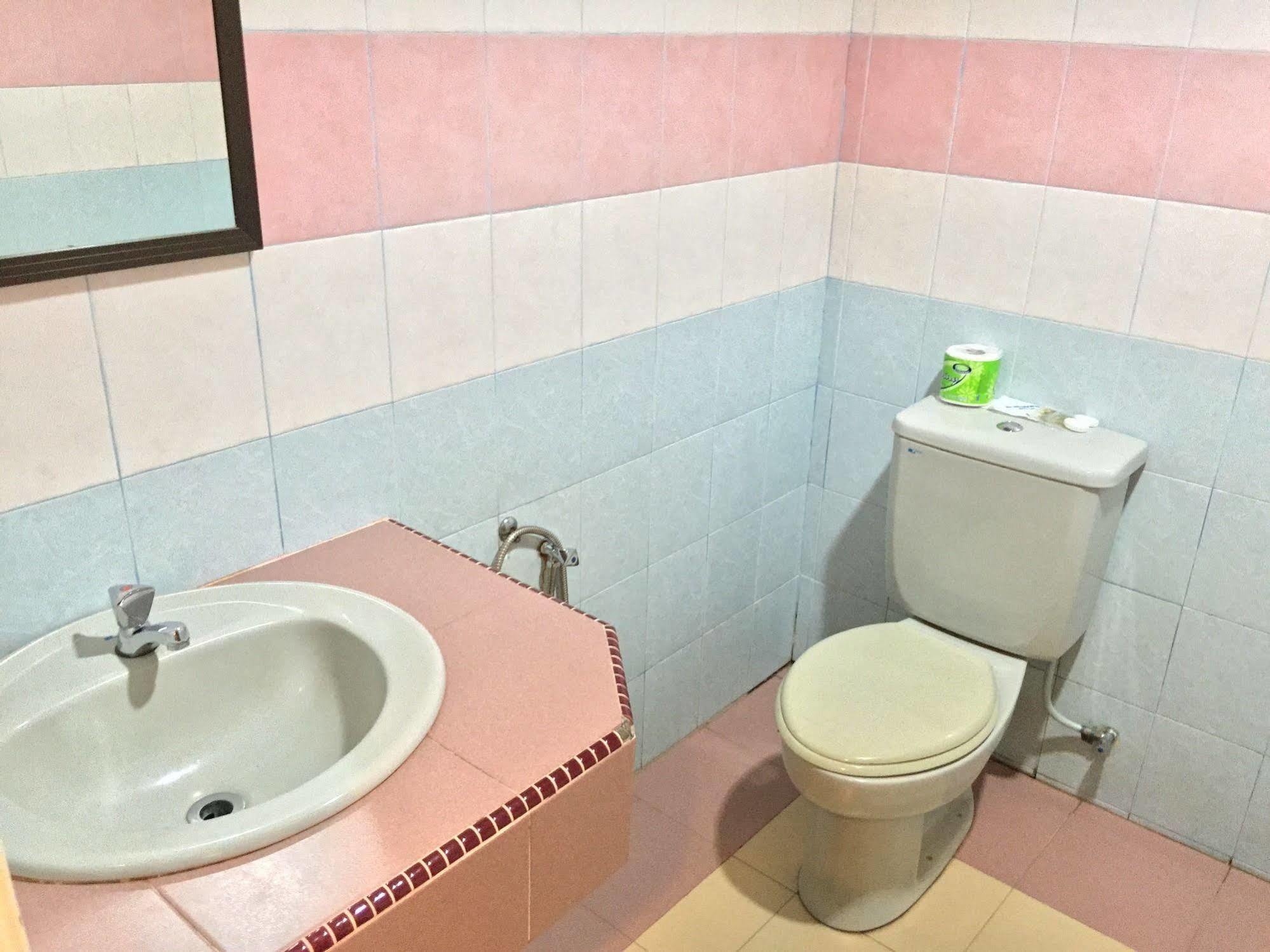 Adina Drive In Motel Langkawi Екстериор снимка