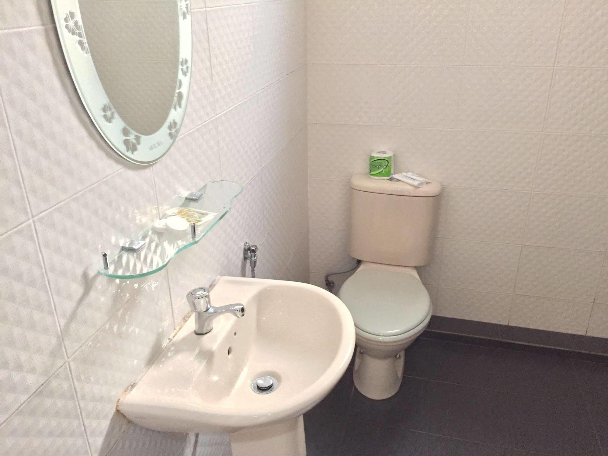 Adina Drive In Motel Langkawi Екстериор снимка